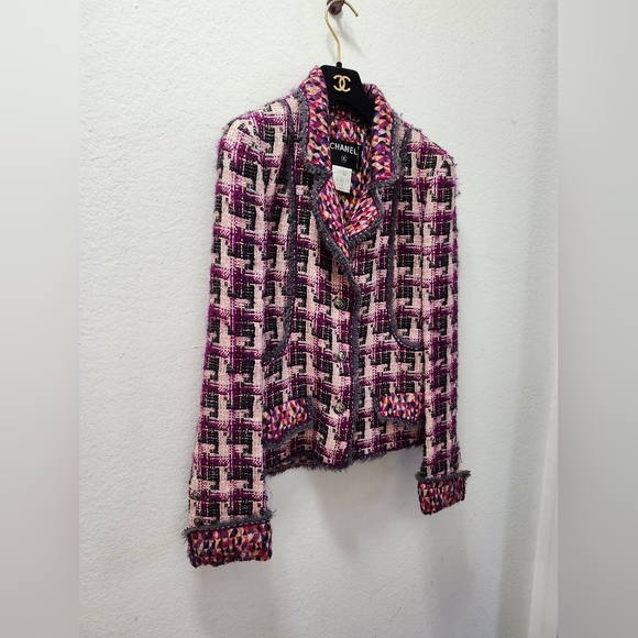 5K Chanel Vintage 2004 Pink Tweed Black Logo Button‎ Jacket 38 Coat - Picture 1 of 15